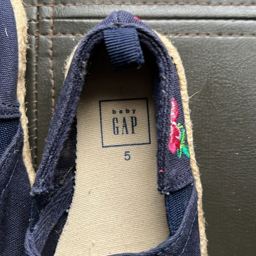 Baby GAP | Navy Blue With Embroidery Roses Pink Green Espadrilles Size 5